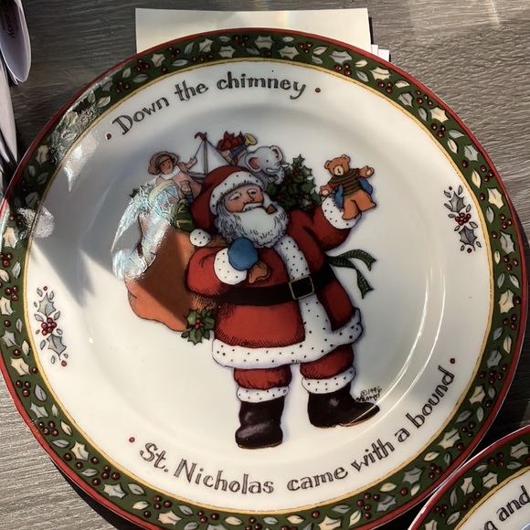 A Christmas Story..Series 2 salad plates set of 4 - Picture 3 of 5